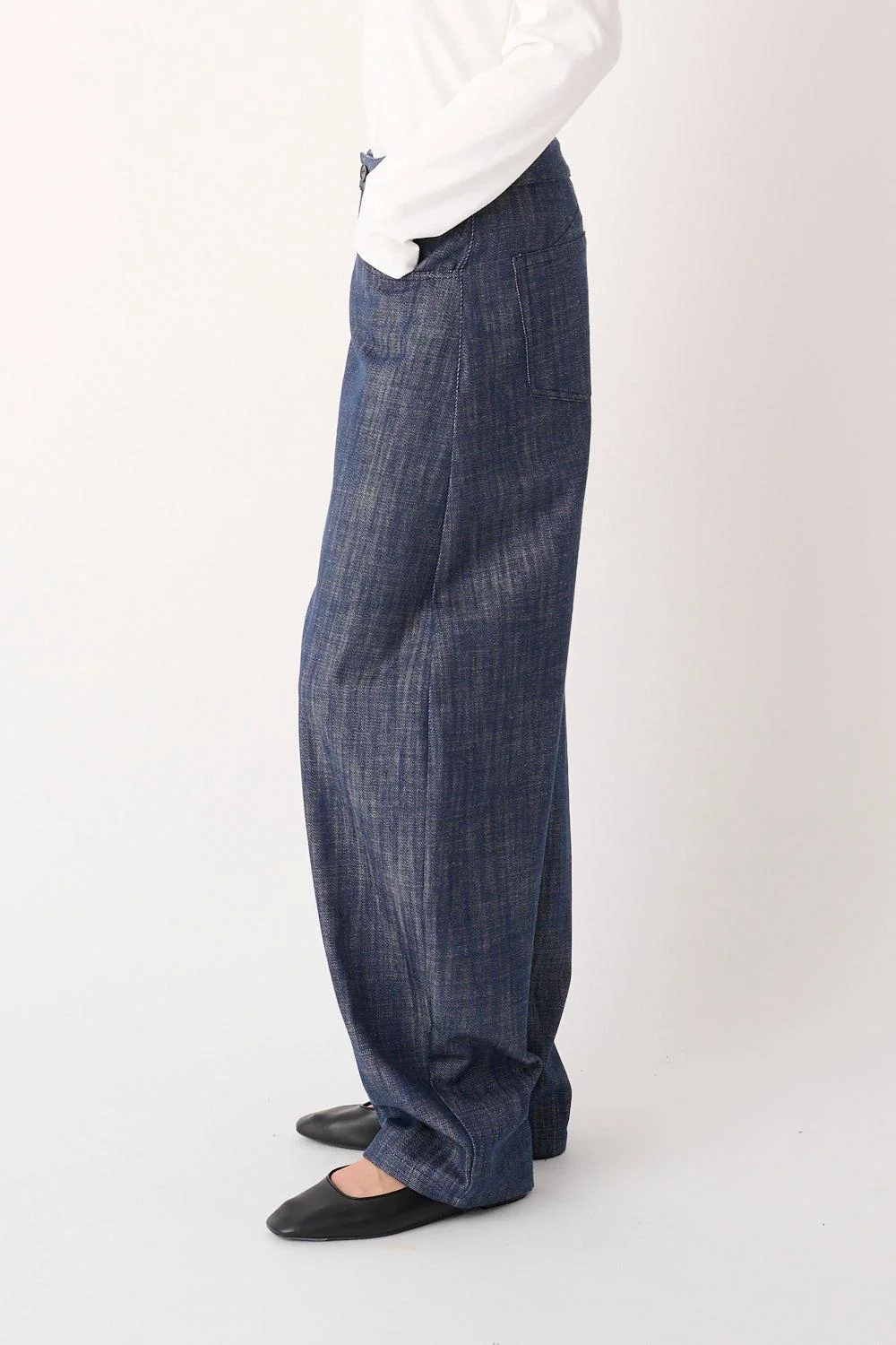 Pantaloni Barrel Tela Jeans Mei Mei J | FYSIS STORE pantaloni barrel mei mei j dettaglio laterale